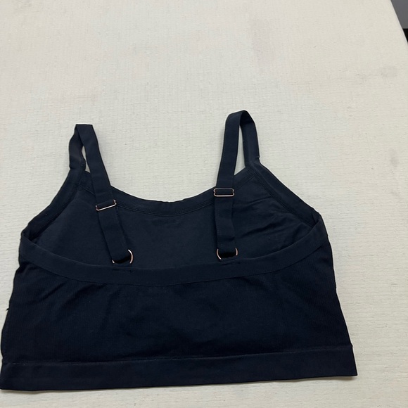 Icy Hot 2X black sports bra - Picture 4 of 9